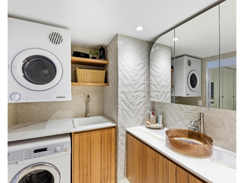 3/17 Rutledge Street, Coolangatta QLD 4225