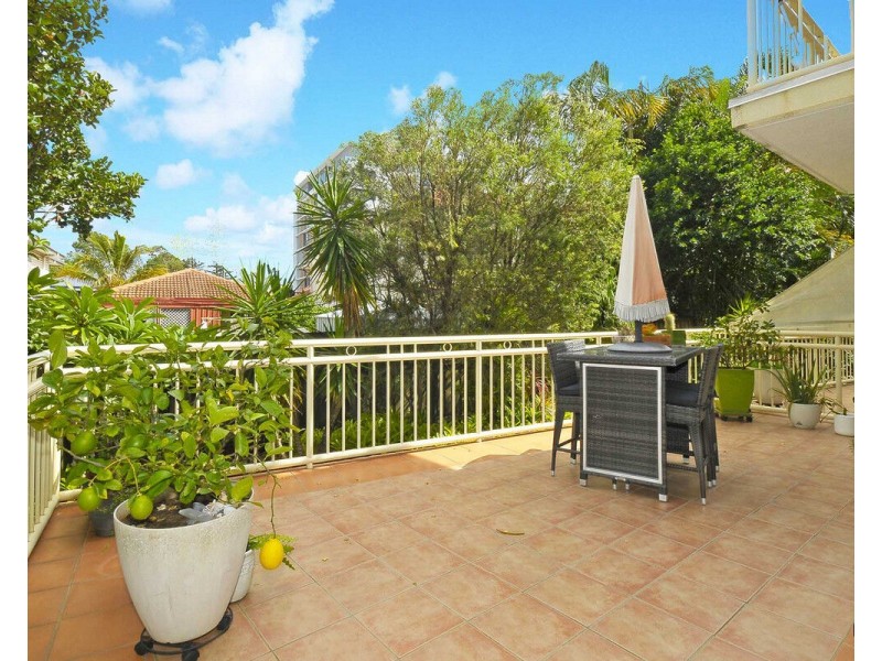 1/1198 Gold Coast Highway, Palm Beach QLD 4221