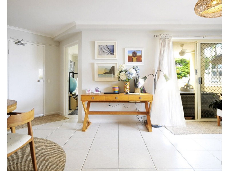 1/1198 Gold Coast Highway, Palm Beach QLD 4221