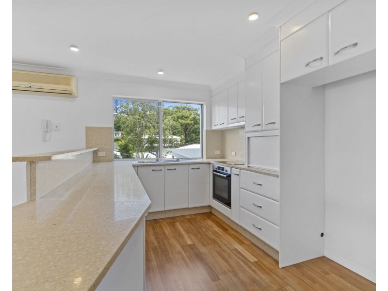 4/50-52 Rutledge Street, Coolangatta QLD 4225