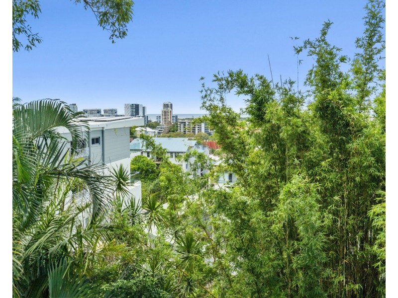 4/50-52 Rutledge Street, Coolangatta QLD 4225