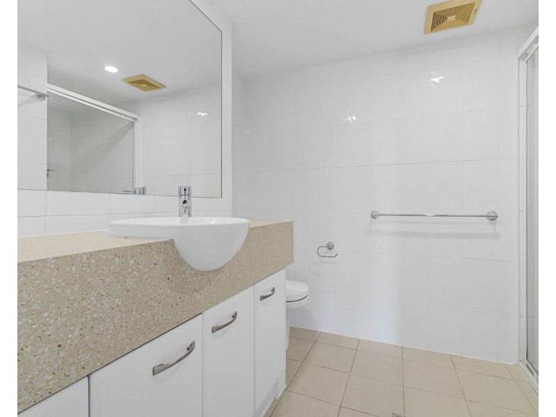 4/50-52 Rutledge Street, Coolangatta QLD 4225