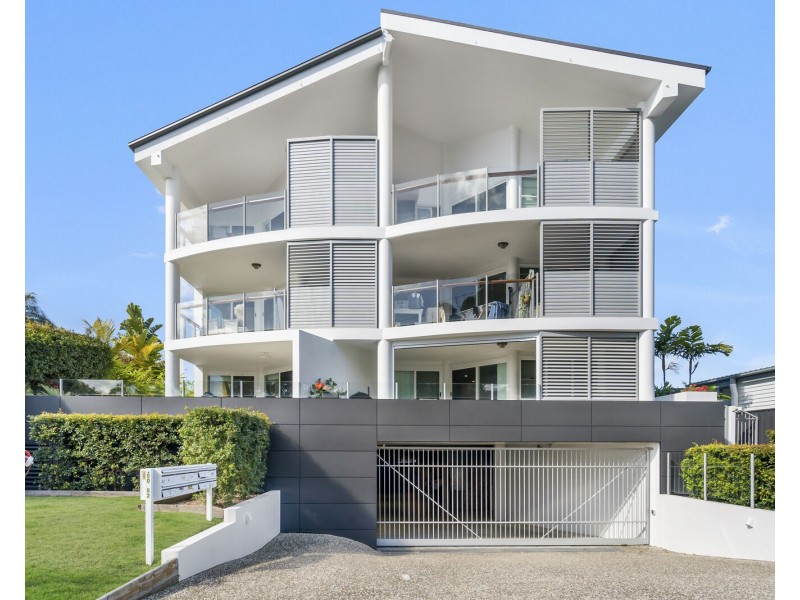 4/50-52 Rutledge Street, Coolangatta QLD 4225