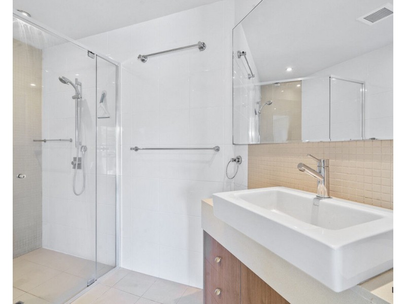 2/129-131 Musgrave Street, Coolangatta QLD 4225