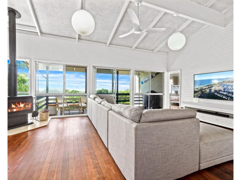 64 Woodgee Street, Currumbin QLD 4223