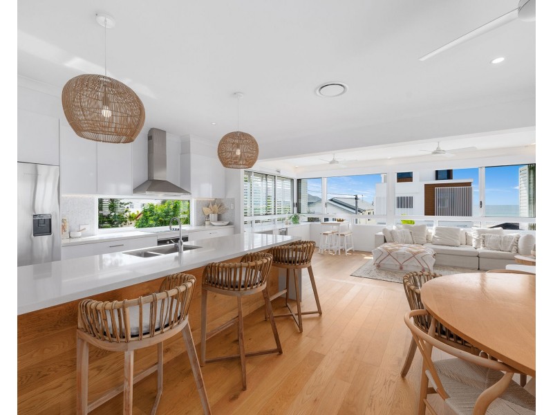 232 Jefferson Lane, Palm Beach QLD 4221