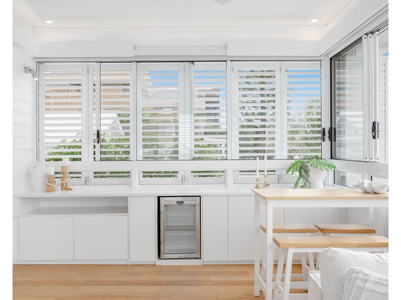 232 Jefferson Lane, Palm Beach QLD 4221