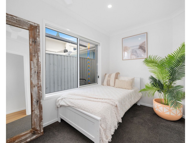 232 Jefferson Lane, Palm Beach QLD 4221