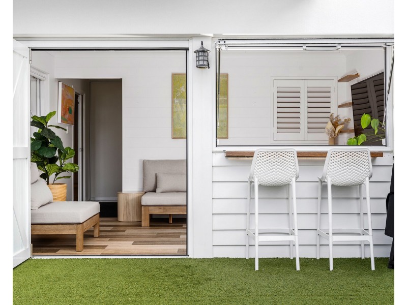 232 Jefferson Lane, Palm Beach QLD 4221