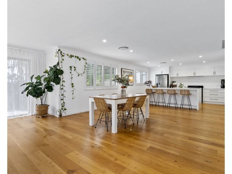 39 Darnel Street, Elanora QLD 4221