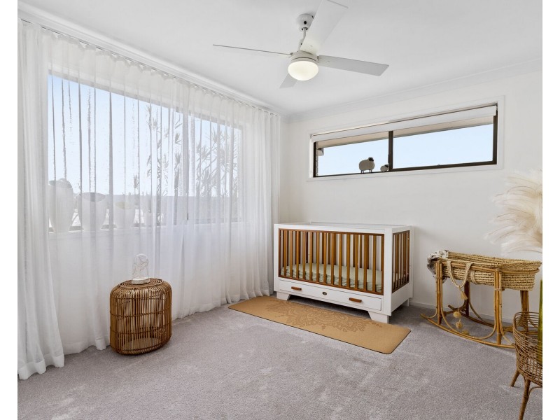 39 Darnel Street, Elanora QLD 4221