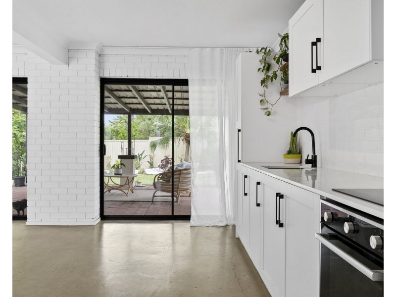 39 Darnel Street, Elanora QLD 4221