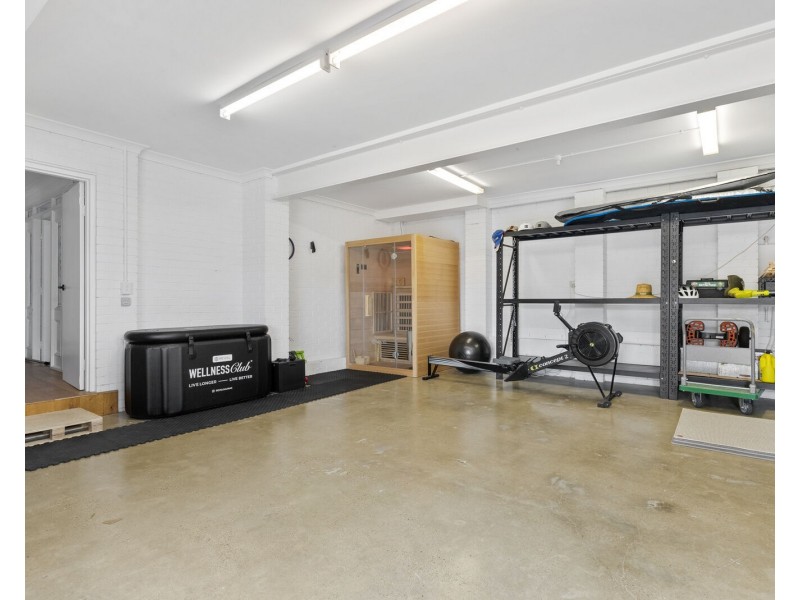 39 Darnel Street, Elanora QLD 4221