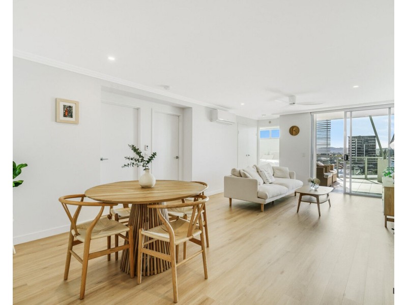 1601/10 Fifth Avenue, Palm Beach QLD 4221
