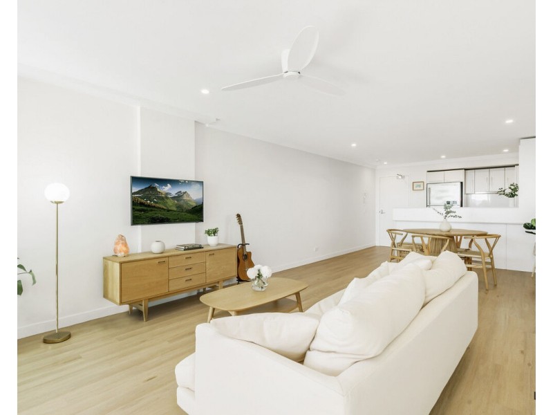 1601/10 Fifth Avenue, Palm Beach QLD 4221