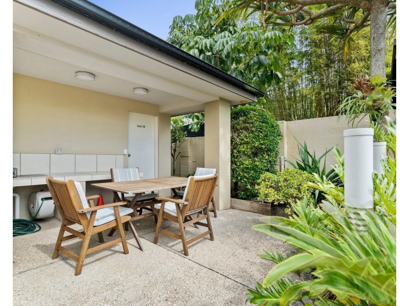 14/111-113 Golden Four Drive, Bilinga QLD 4225