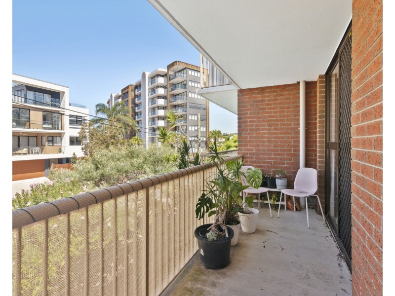 4/1374 Gold Coast Highway, Palm Beach QLD 4221