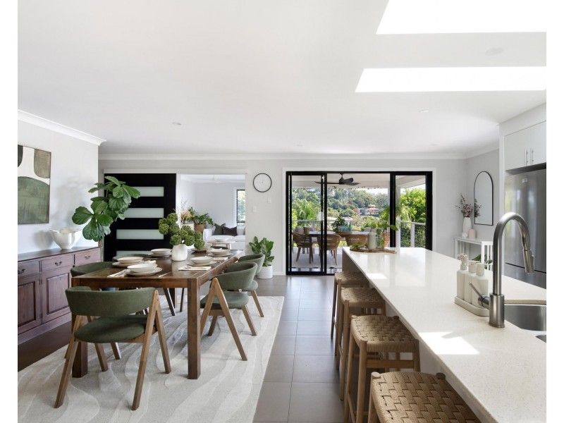 36 Sawtell Drive, Currumbin Waters QLD 4223