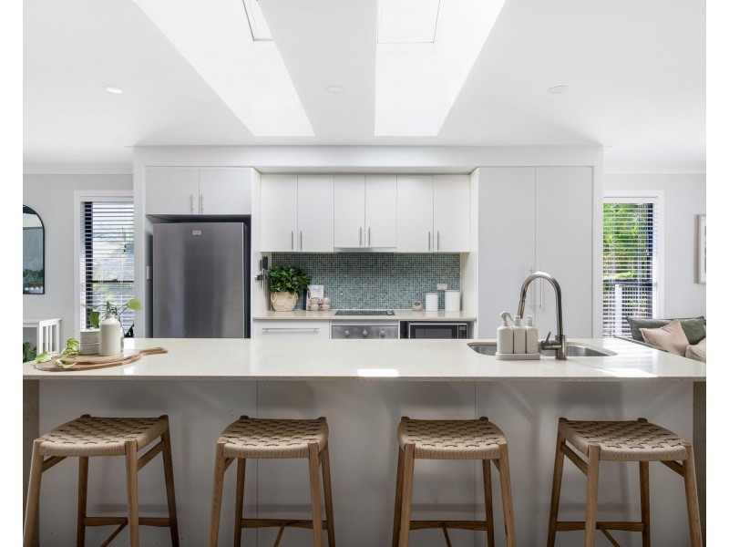 36 Sawtell Drive, Currumbin Waters QLD 4223