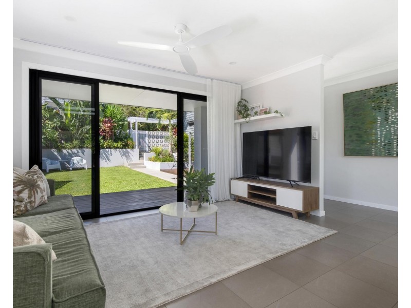 36 Sawtell Drive, Currumbin Waters QLD 4223