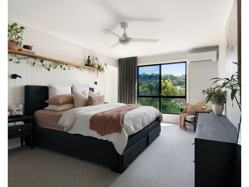 36 Sawtell Drive, Currumbin Waters QLD 4223