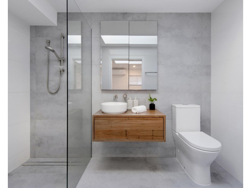 36 Sawtell Drive, Currumbin Waters QLD 4223