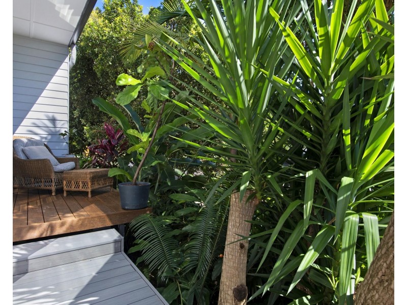 36 Sawtell Drive, Currumbin Waters QLD 4223