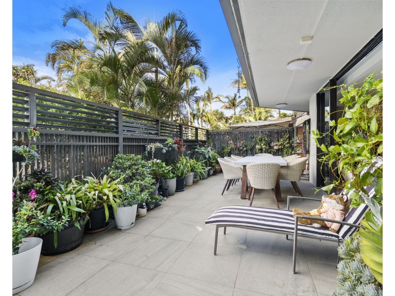 4/828 Pacific Parade, Currumbin QLD 4223