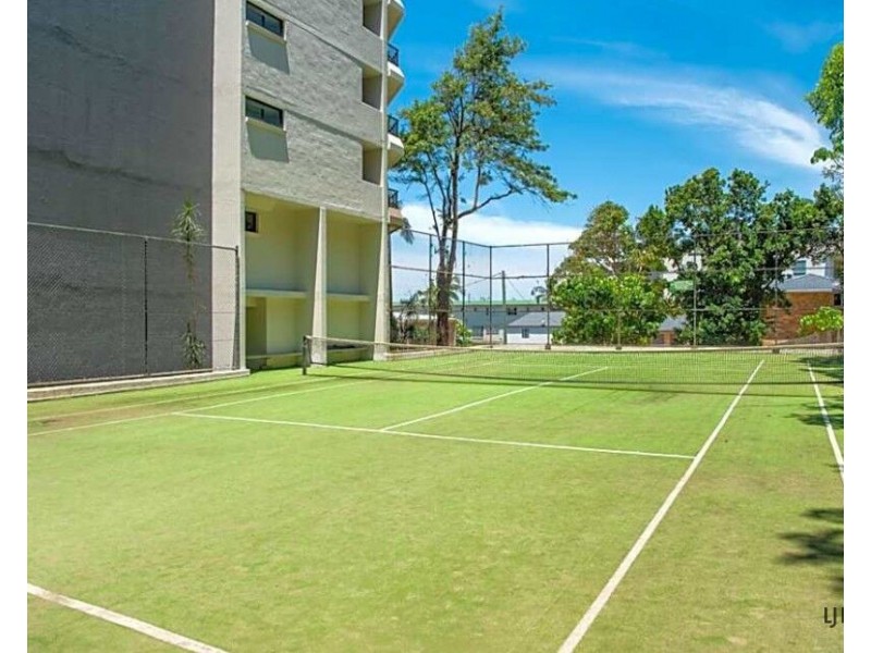 4/828 Pacific Parade, Currumbin QLD 4223