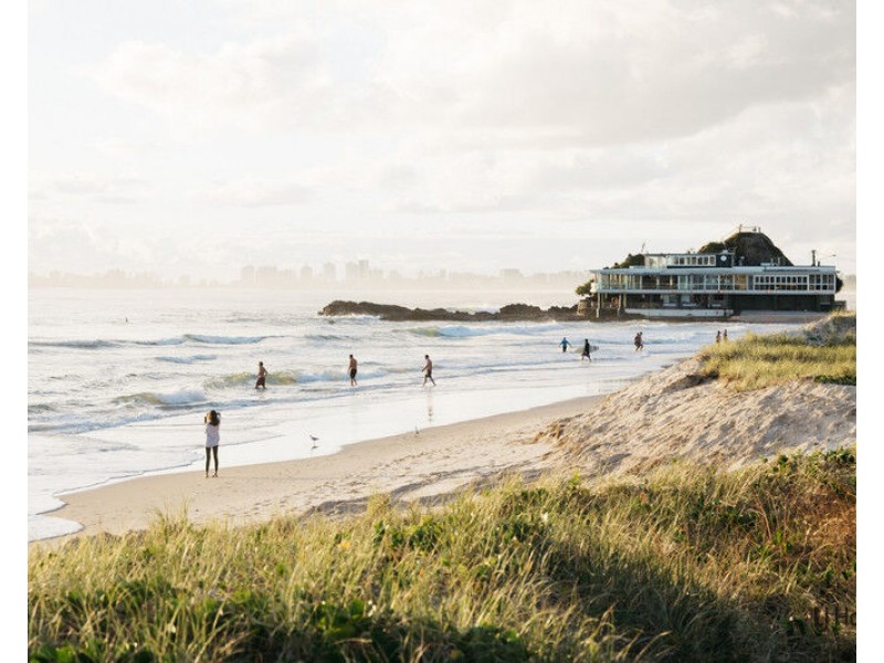 4/828 Pacific Parade, Currumbin QLD 4223