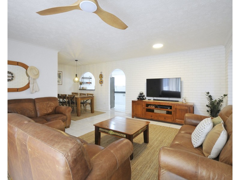 4/69 Golden Four Drive, Bilinga QLD 4225