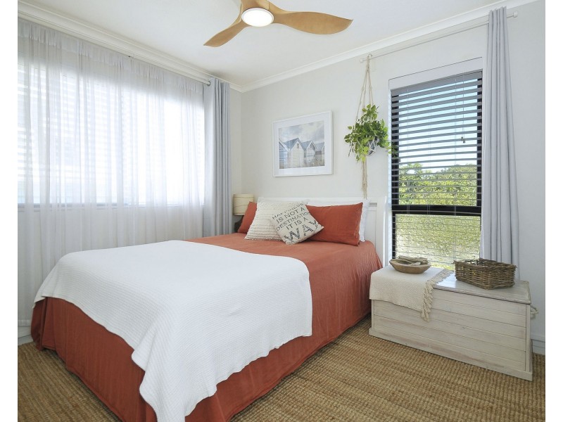 4/69 Golden Four Drive, Bilinga QLD 4225