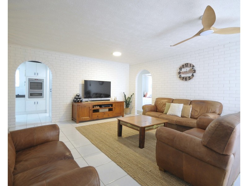 4/69 Golden Four Drive, Bilinga QLD 4225