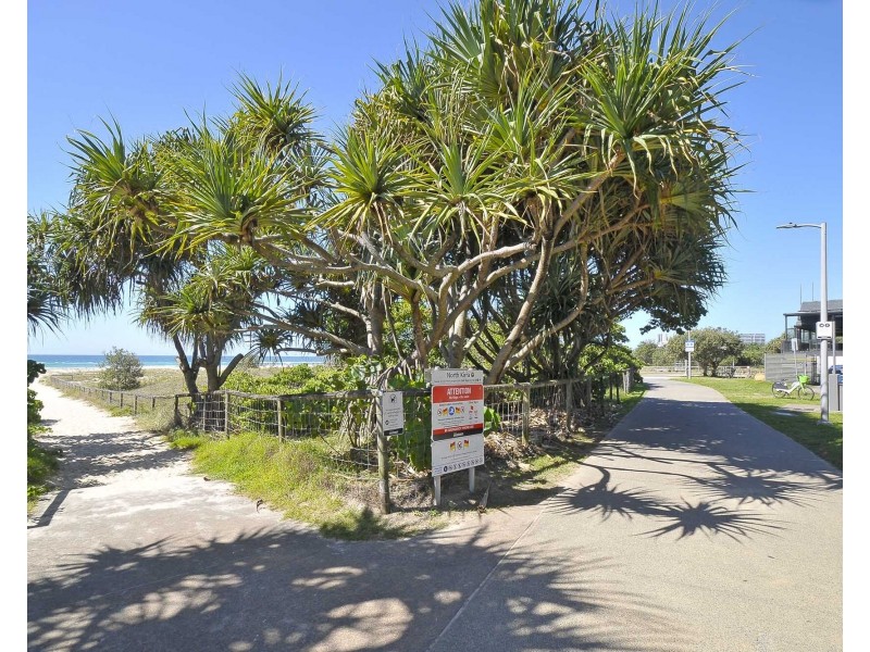 4/69 Golden Four Drive, Bilinga QLD 4225