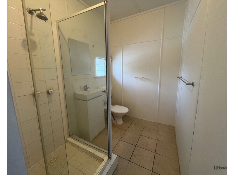 2/12 Haig Street, Coolangatta QLD 4225