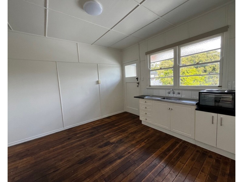 2/12 Haig Street, Coolangatta QLD 4225