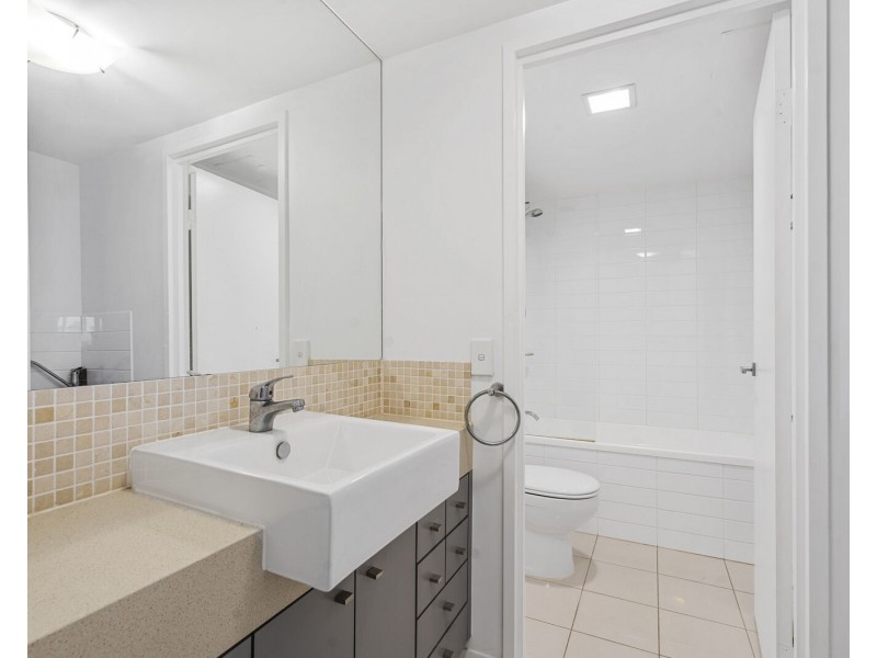 1404/10 Fifth Avenue, Palm Beach QLD 4221