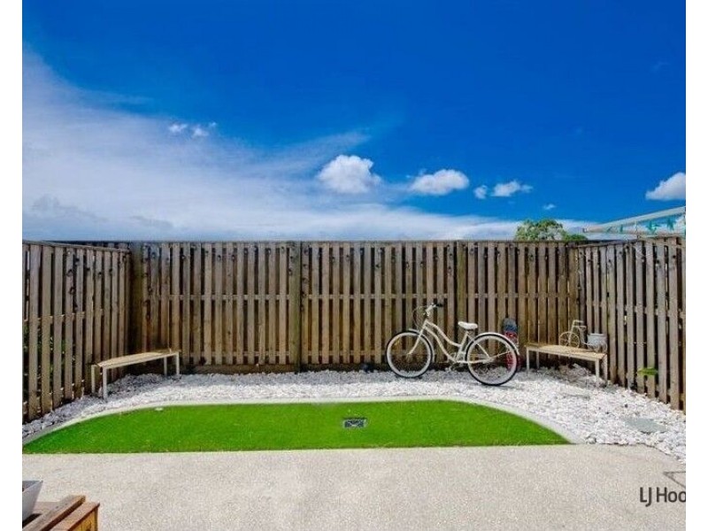 21/156 Marina Quays Boulevard, Hope Island QLD 4212