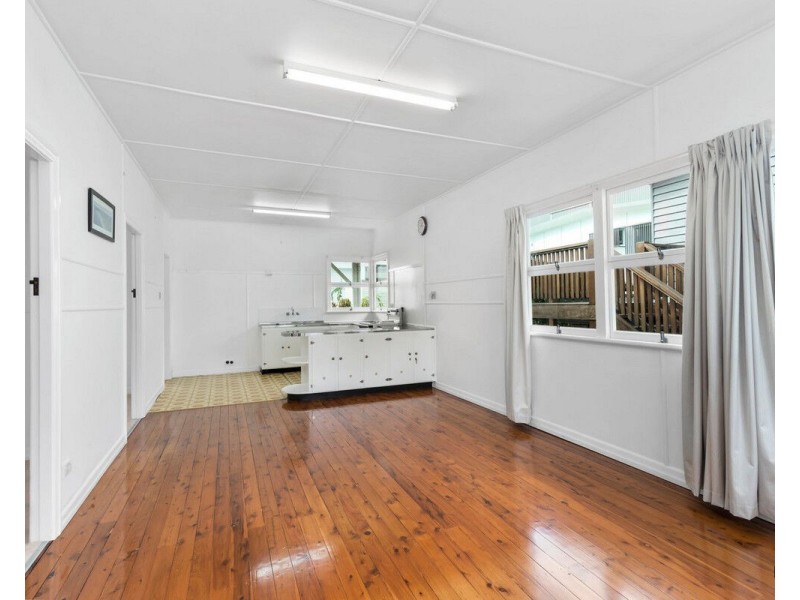 17 Twenty Third Avenue, Palm Beach QLD 4221