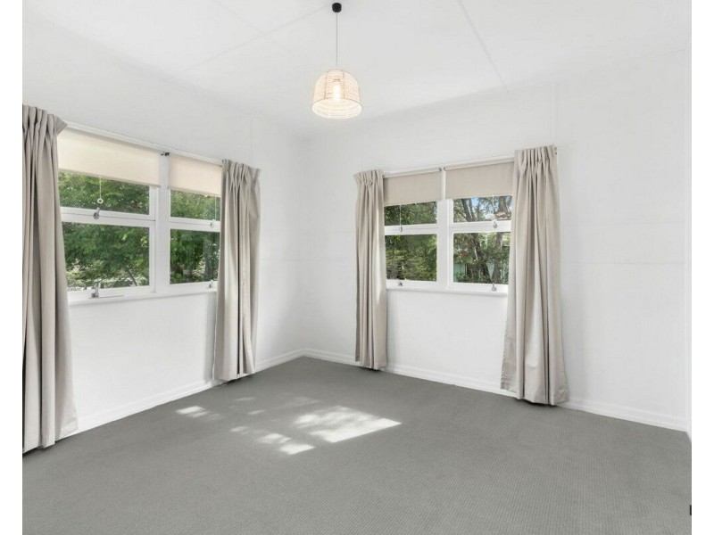 17 Twenty Third Avenue, Palm Beach QLD 4221