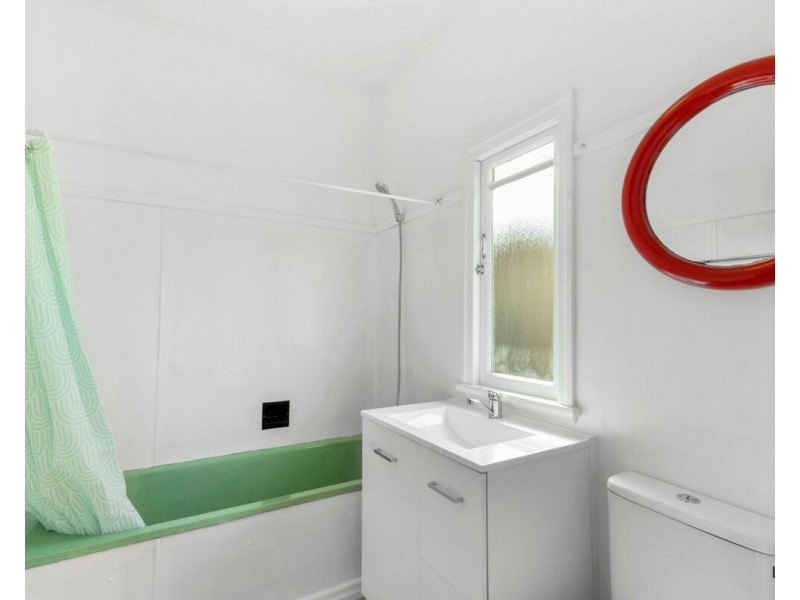 17 Twenty Third Avenue, Palm Beach QLD 4221