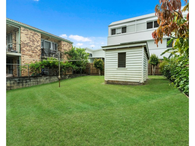 17 Twenty Third Avenue, Palm Beach QLD 4221