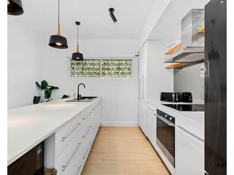 23 Twenty Seventh Avenue, Palm Beach QLD 4221