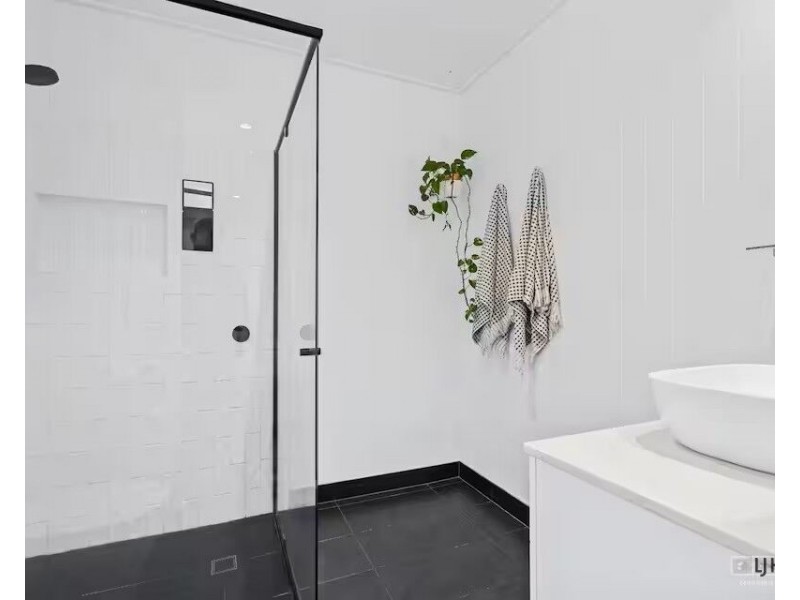 23 Twenty Seventh Avenue, Palm Beach QLD 4221