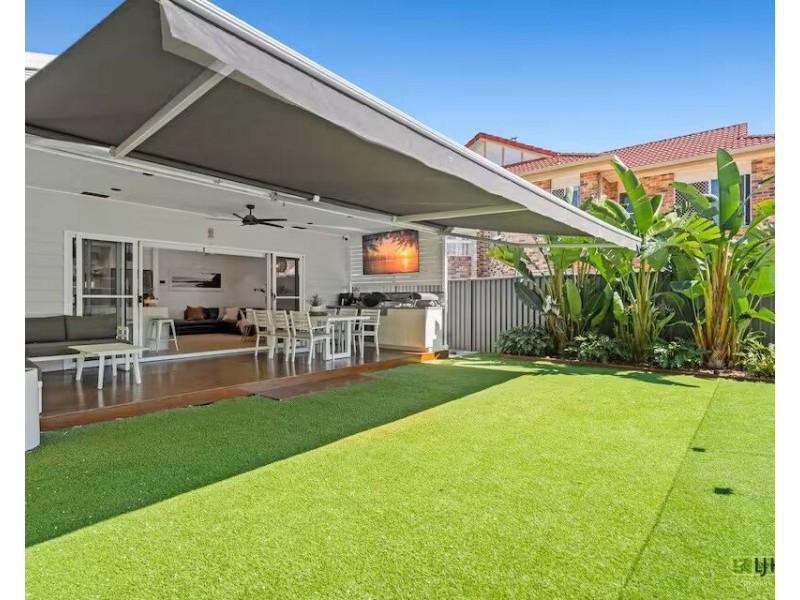 23 Twenty Seventh Avenue, Palm Beach QLD 4221