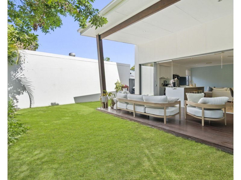 127b Townson Avenue, Palm Beach QLD 4221