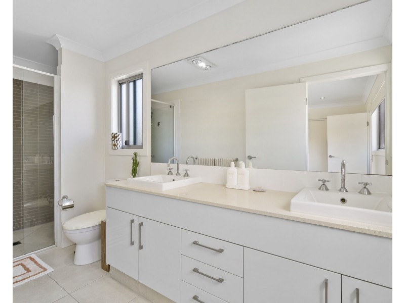 127b Townson Avenue, Palm Beach QLD 4221