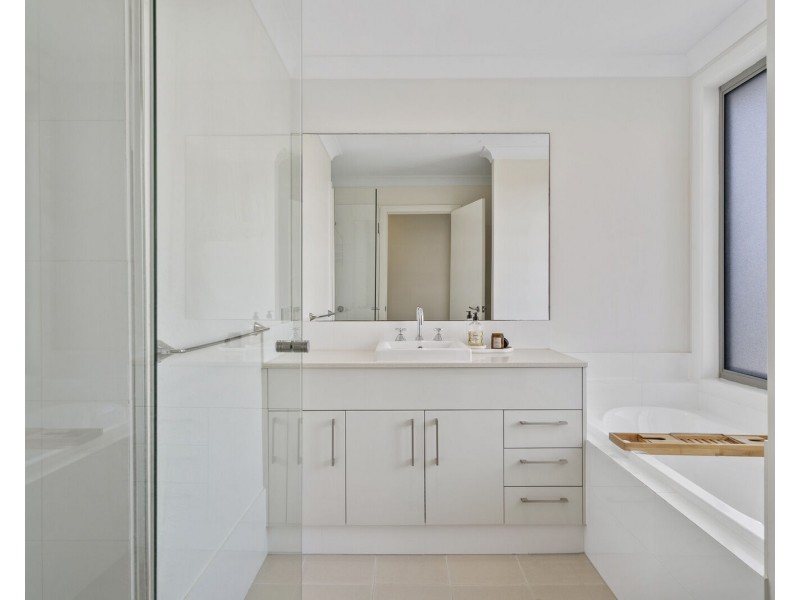 127b Townson Avenue, Palm Beach QLD 4221