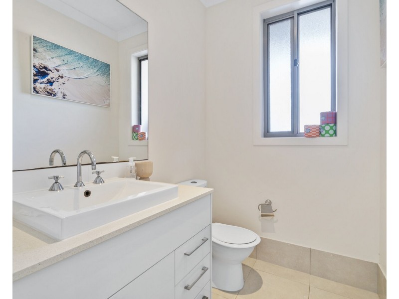 127b Townson Avenue, Palm Beach QLD 4221