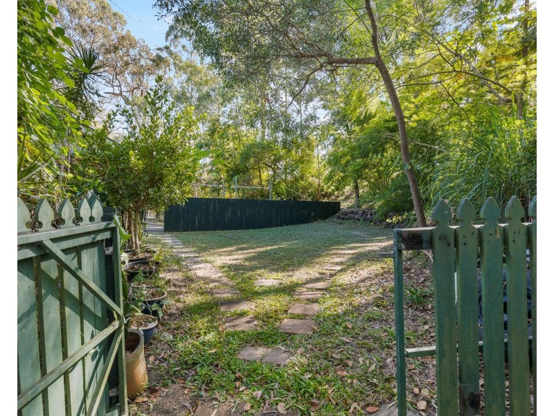 11 Koombahla Drive, Tallebudgera QLD 4228